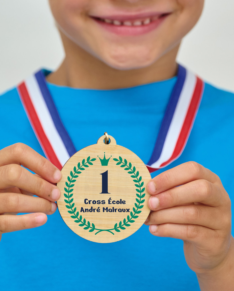 Médaille en bambou de 7 cm 1