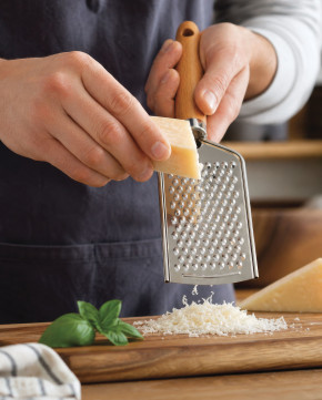 Râpe plate en inox avec manche en hêtre